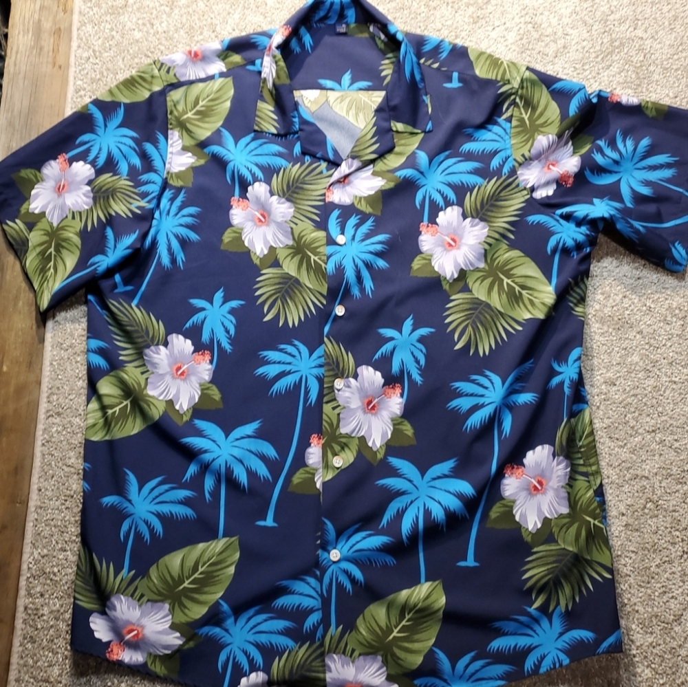 Italian Design Luxury Hawaiian Floral Button-Up Shirt - Blue and Green